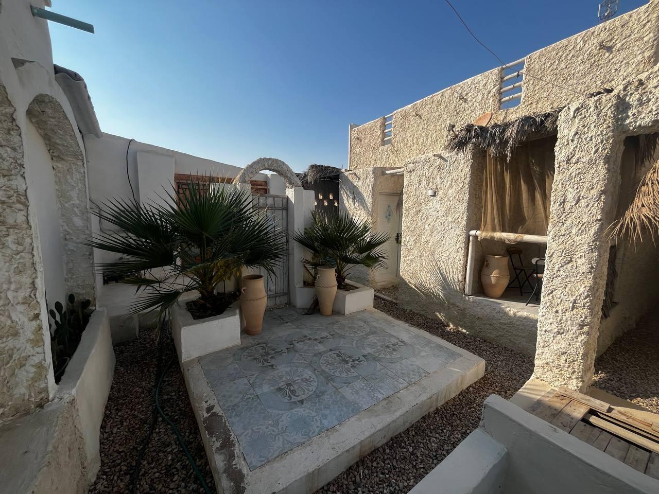 ورودی اقامتگاه