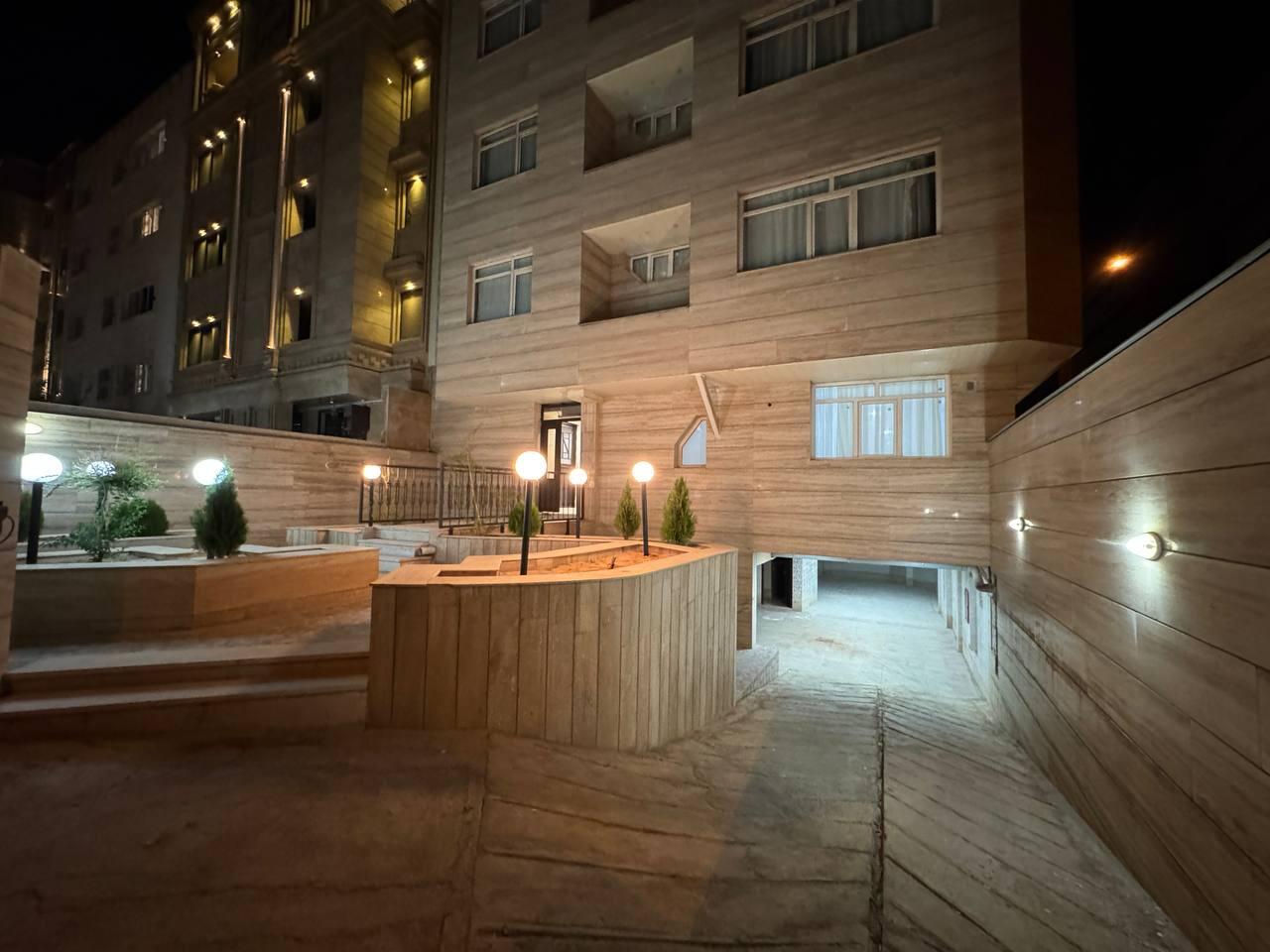 نمای ساختمان