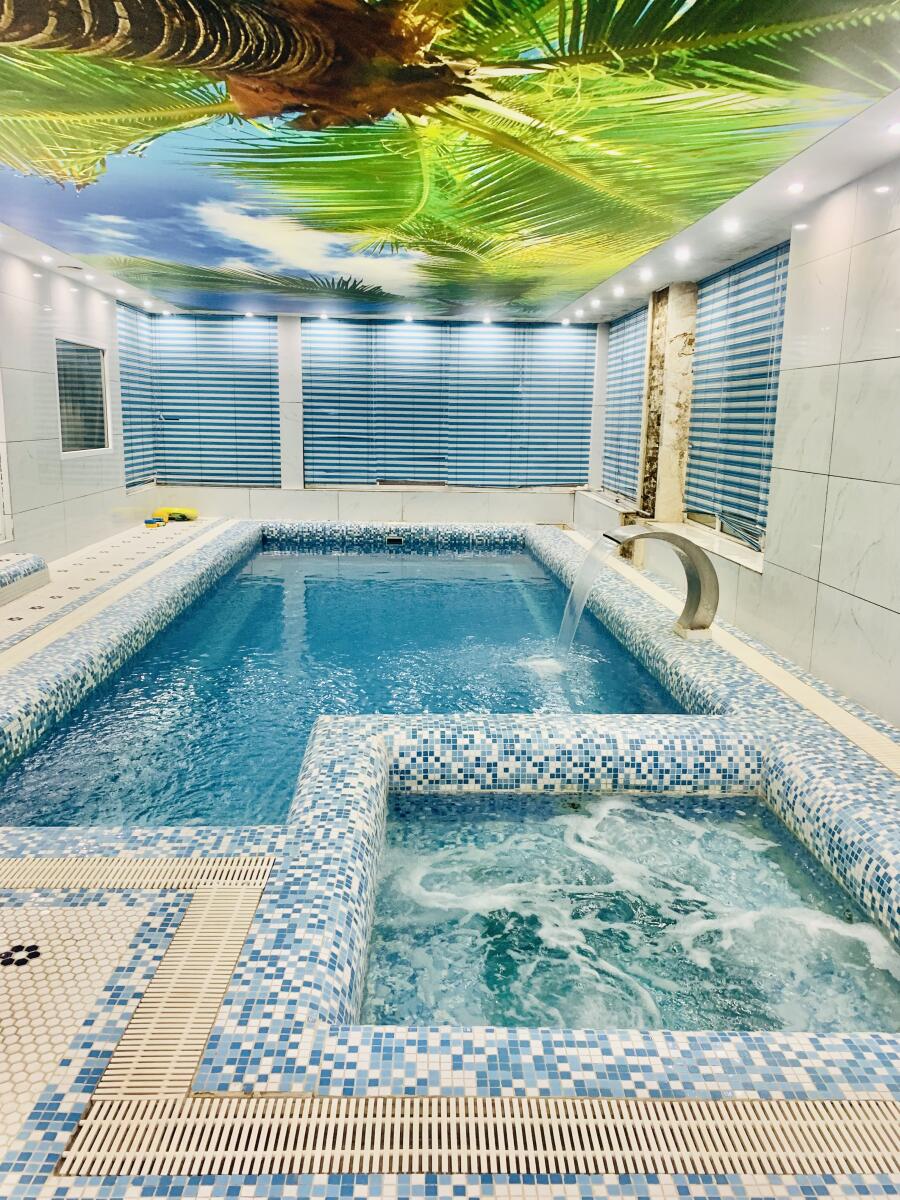 استخر و جکوزی