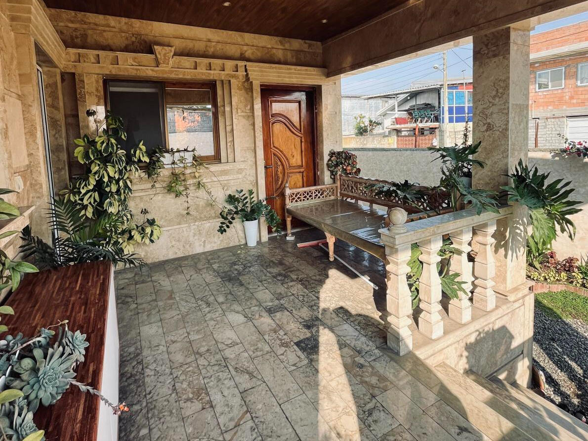 ورودی اقامتگاه ورودی اقامتگاه