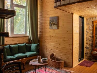 سوئیت "چوبین" در فشم سوئیت "چوبین" در فشم