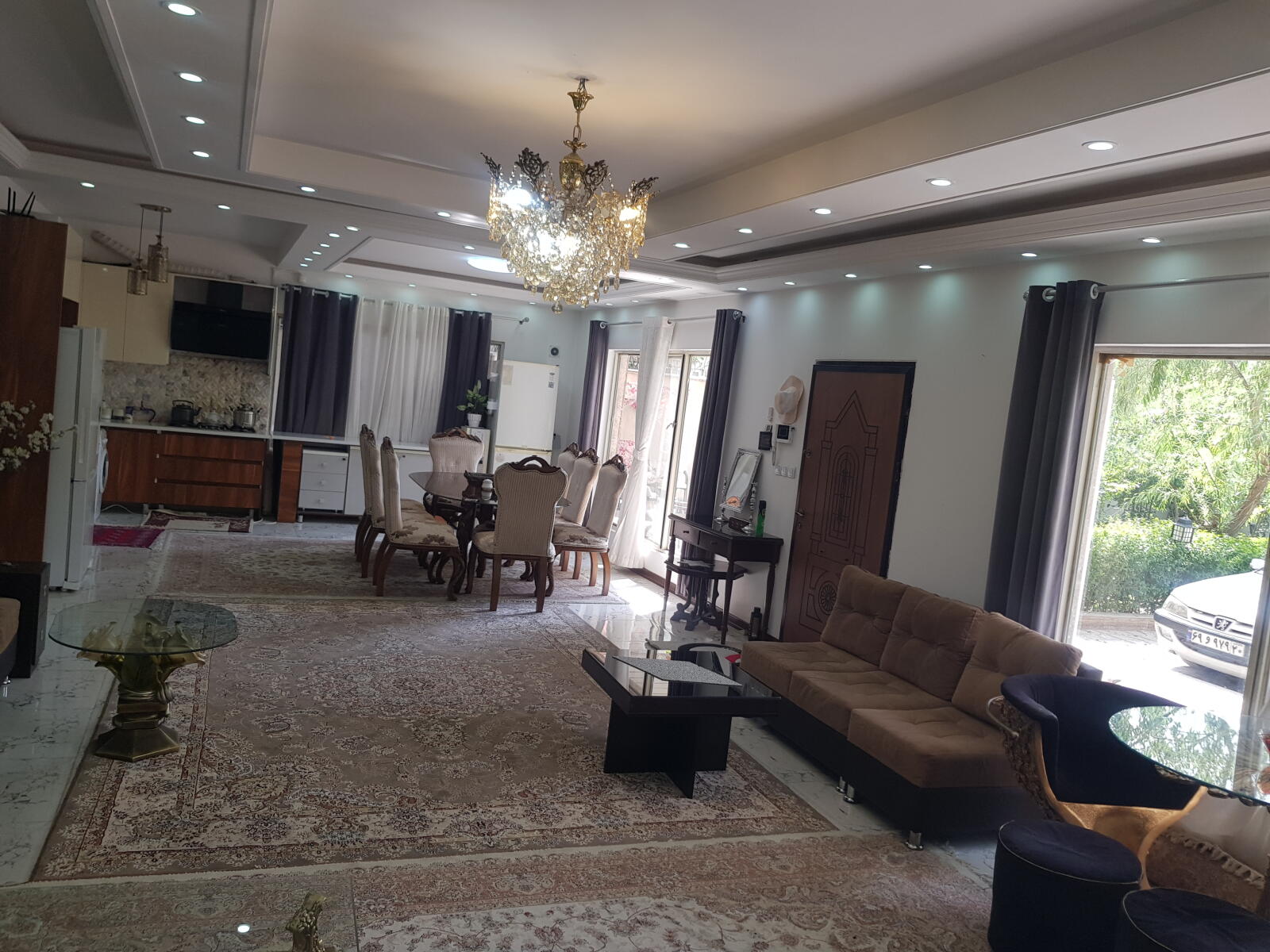 اتاق پذیرایی و آشپزخانه اتاق پذیرایی و آشپزخانه