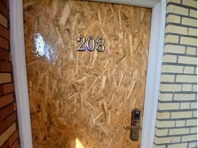 ورودی اقامتگاه ورودی اقامتگاه