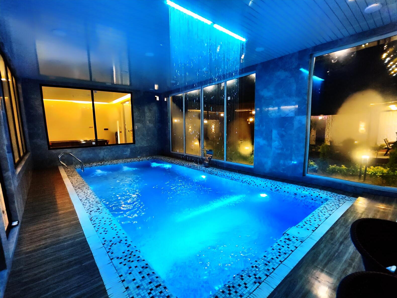 استخر استخر