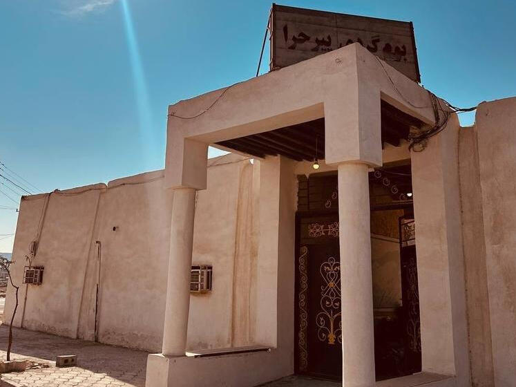 نمای ساختمان