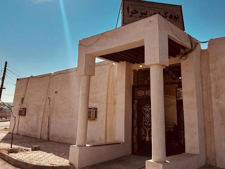 نمای ساختمان