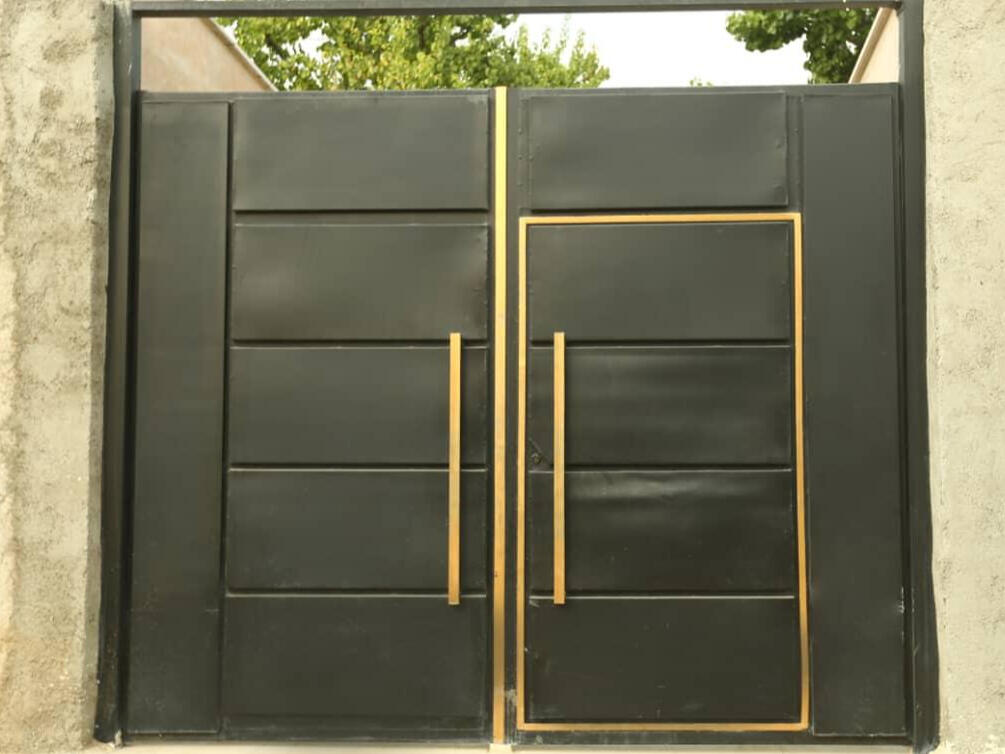 ورودی اقامتگاه ورودی اقامتگاه