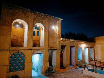 اقامتگاه بومگردی "اتاق بابونه" در شیراز