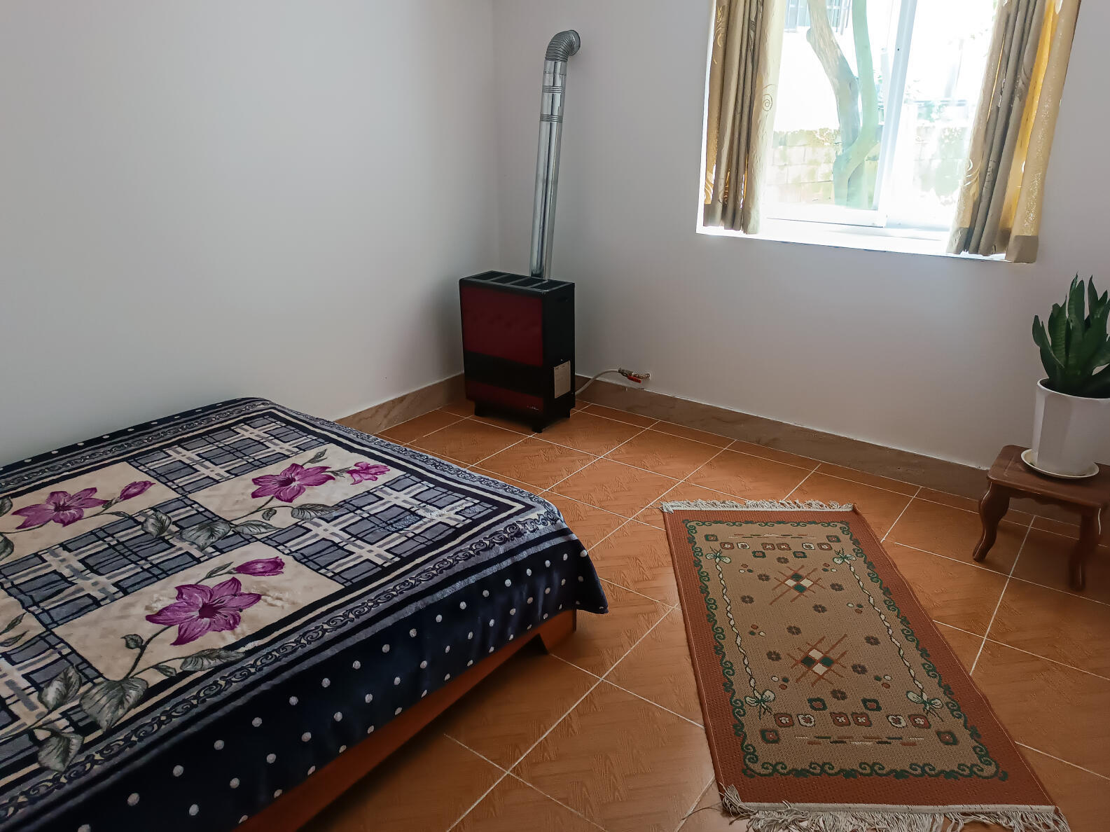 اتاق‌خواب 1