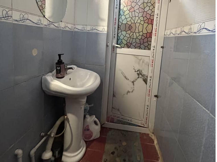 سرویس بهداشتی و حمام مشترک