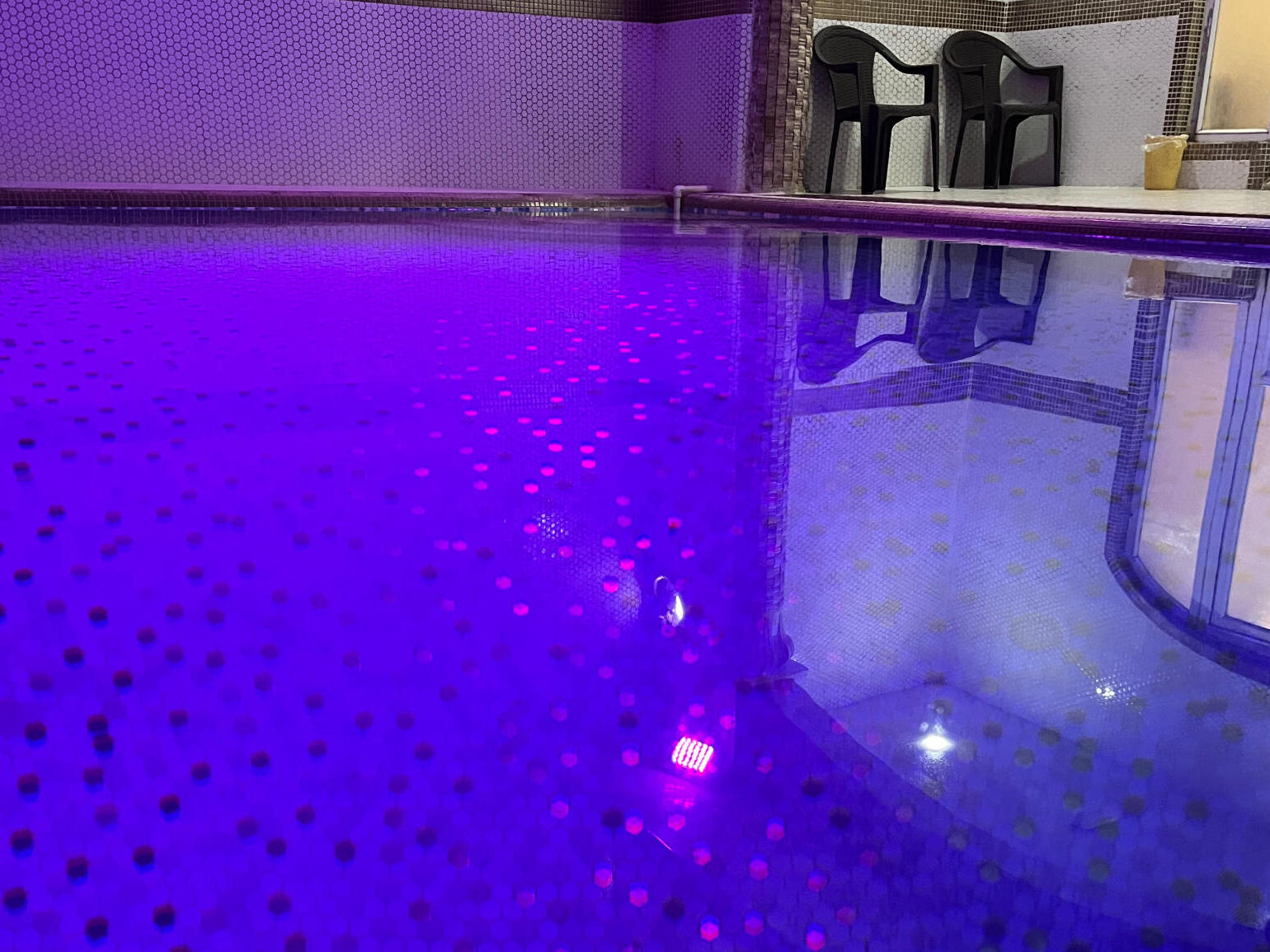 استخر استخر