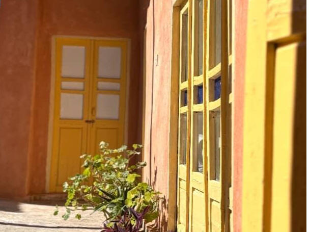 ورودی اقامتگاه