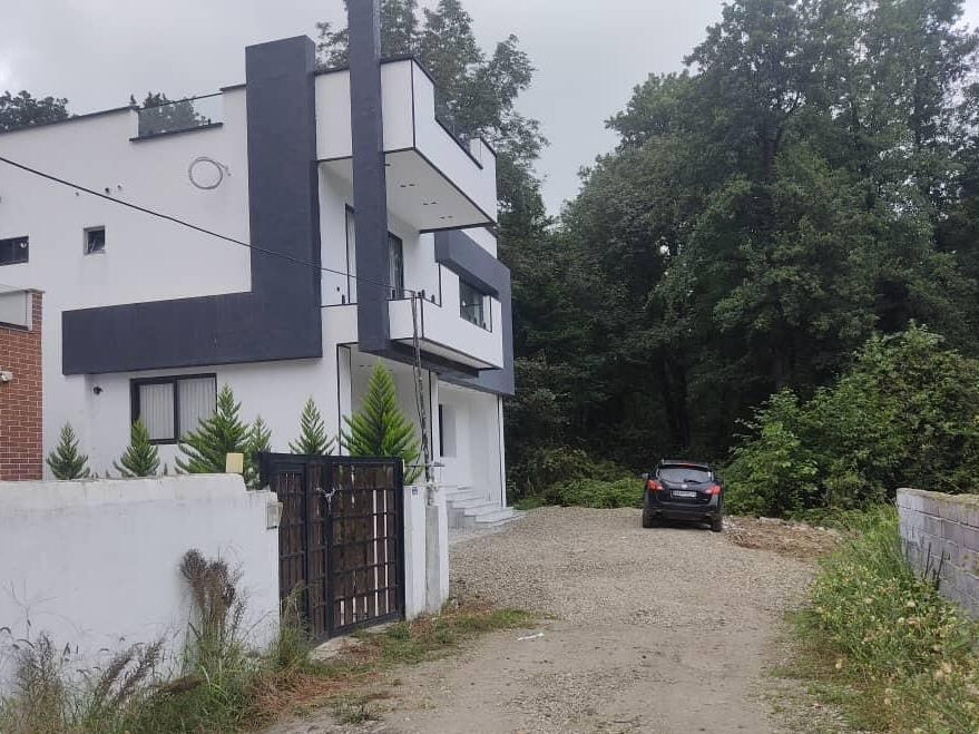 ورودی اقامتگاه