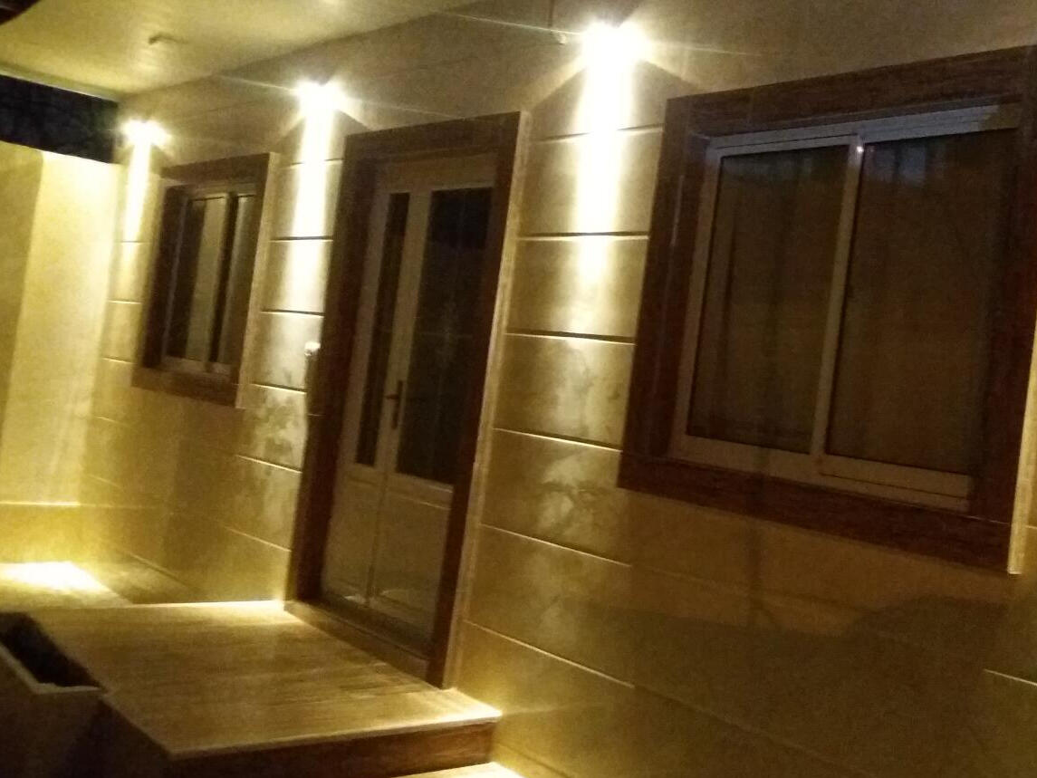 ورودی اقامتگاه