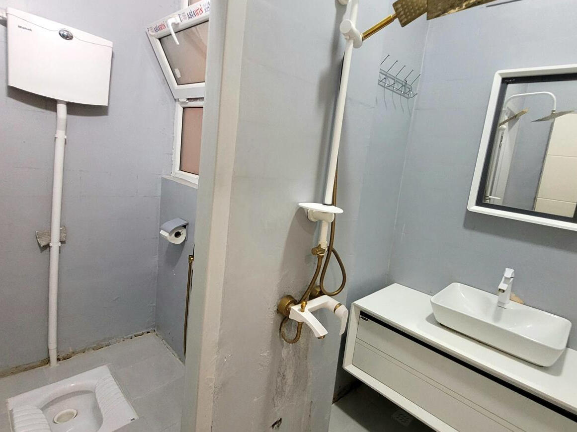 سرویس بهداشتی و حمام سرویس بهداشتی و حمام