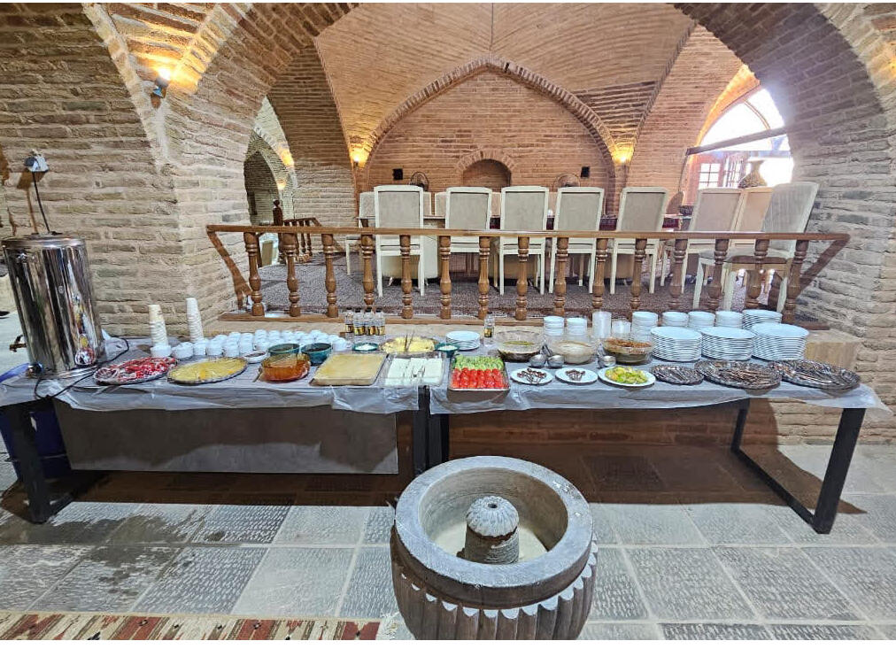 میز صبحانه عمارت صفویه