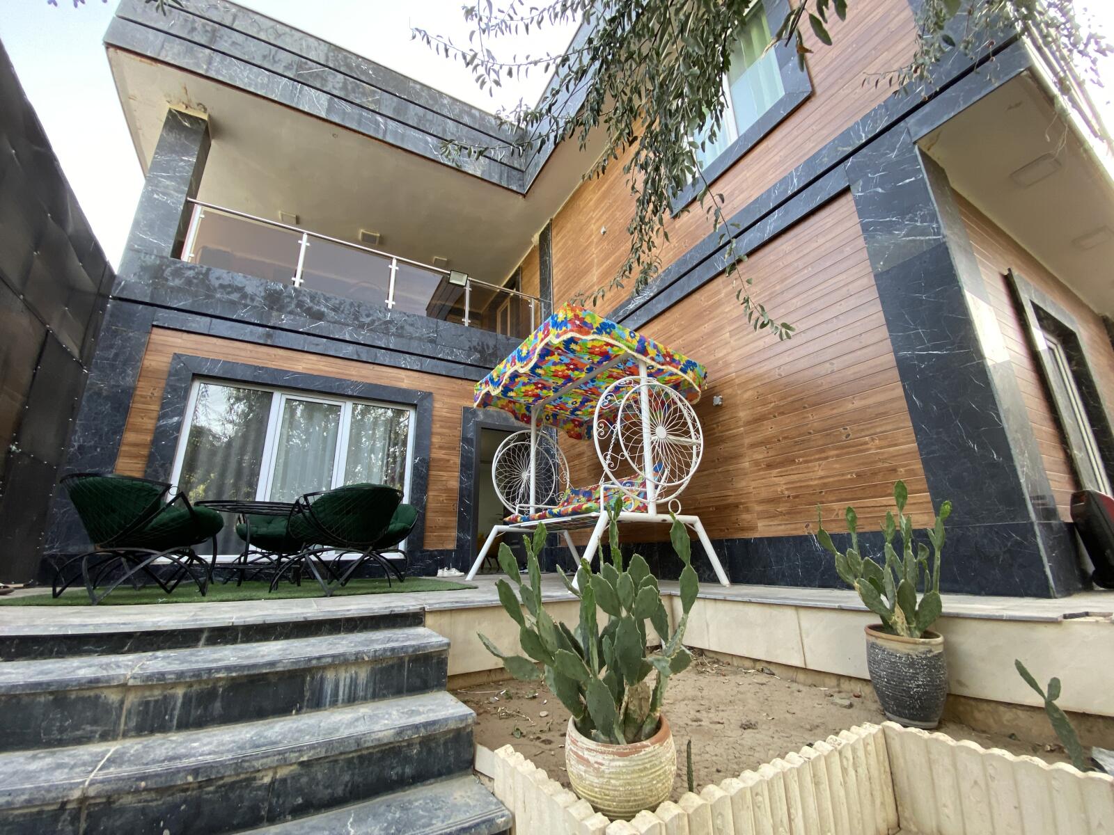 نمای ساختمان