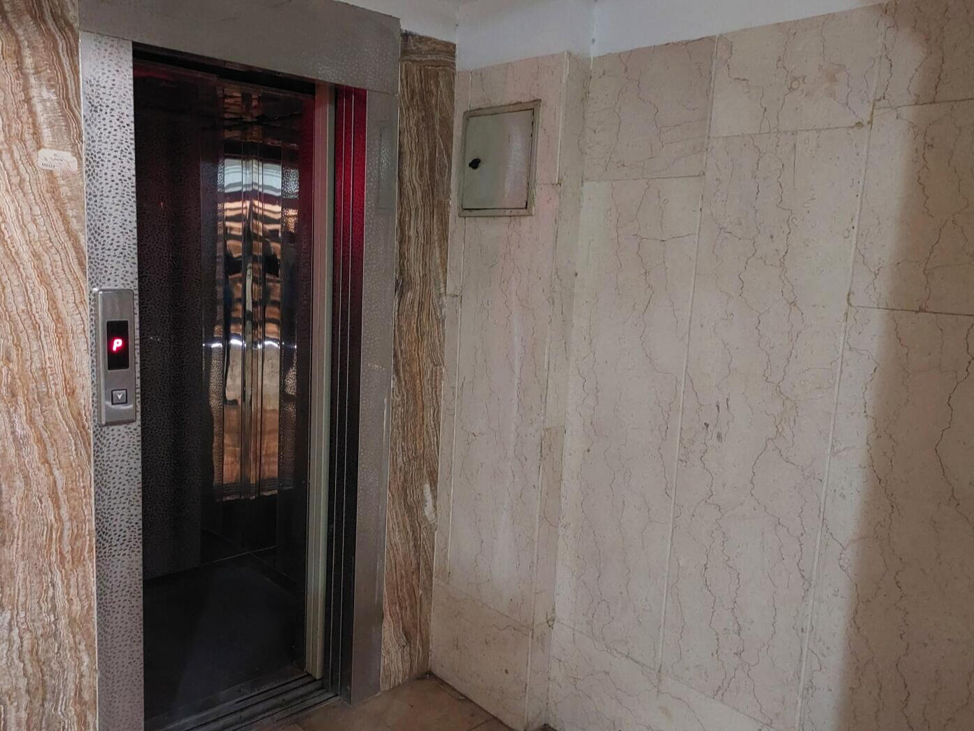 آسانسور آسانسور