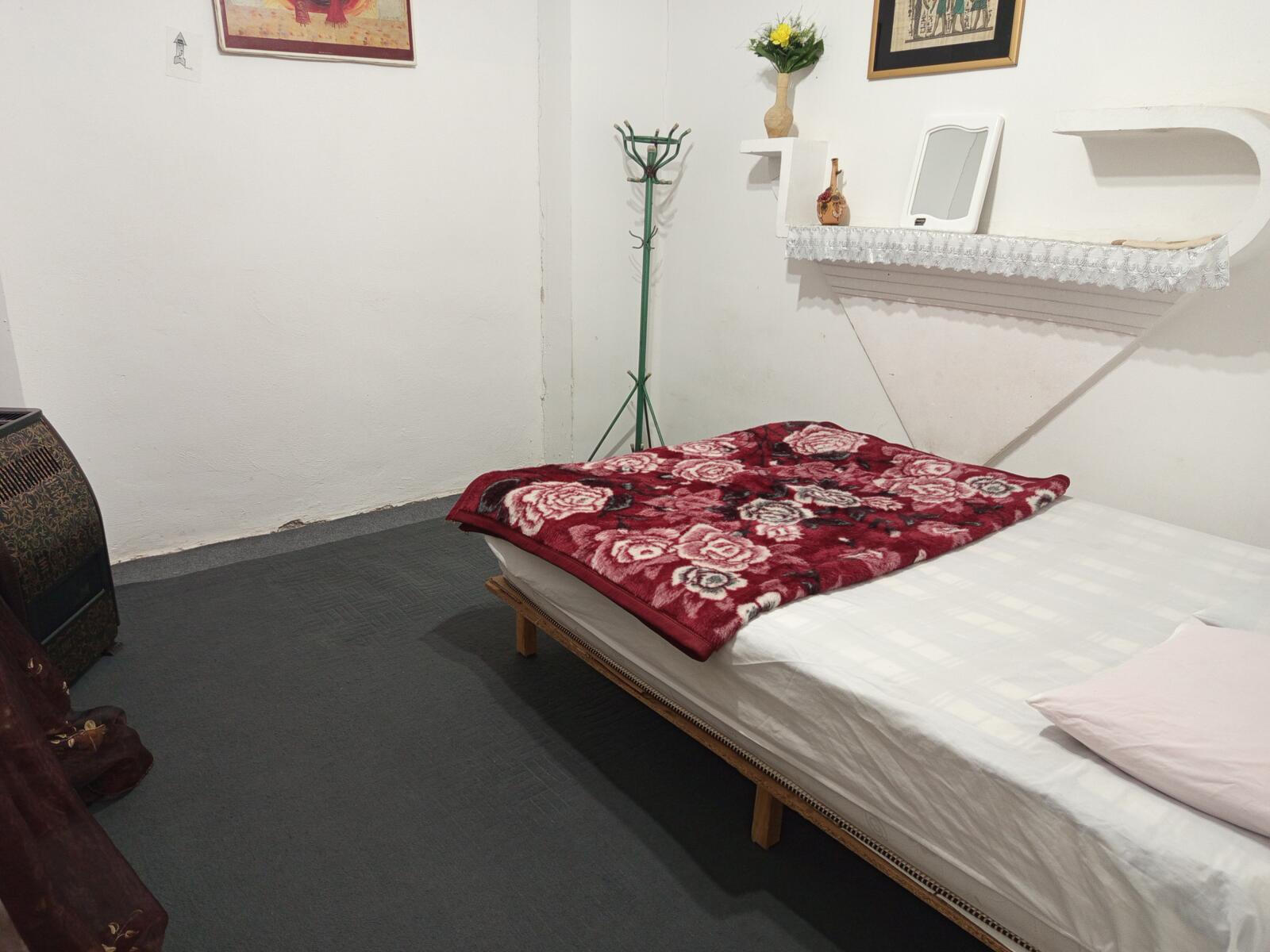 اتاق غیر مستر ۵ اتاق غیر مستر ۵