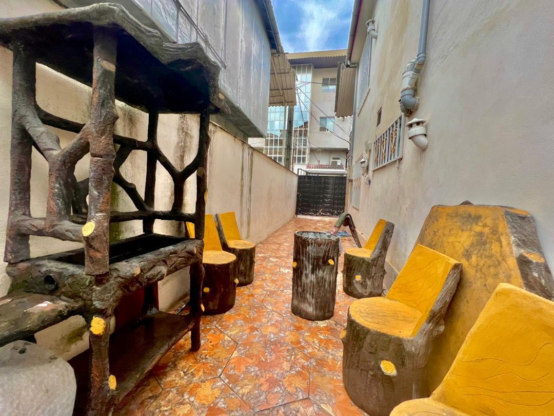 ورودی اقامتگاه ورودی اقامتگاه