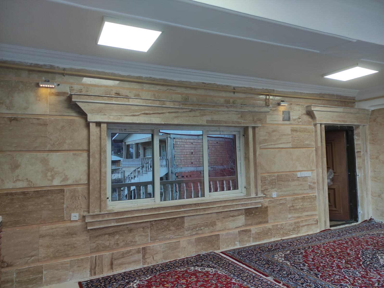 ورودی اقامتگاه ورودی اقامتگاه