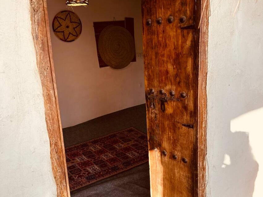 ورودی اقامتگاه ورودی اقامتگاه