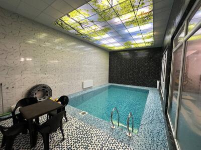 ویلا با استخر آبگرم "خجسته" در کردان