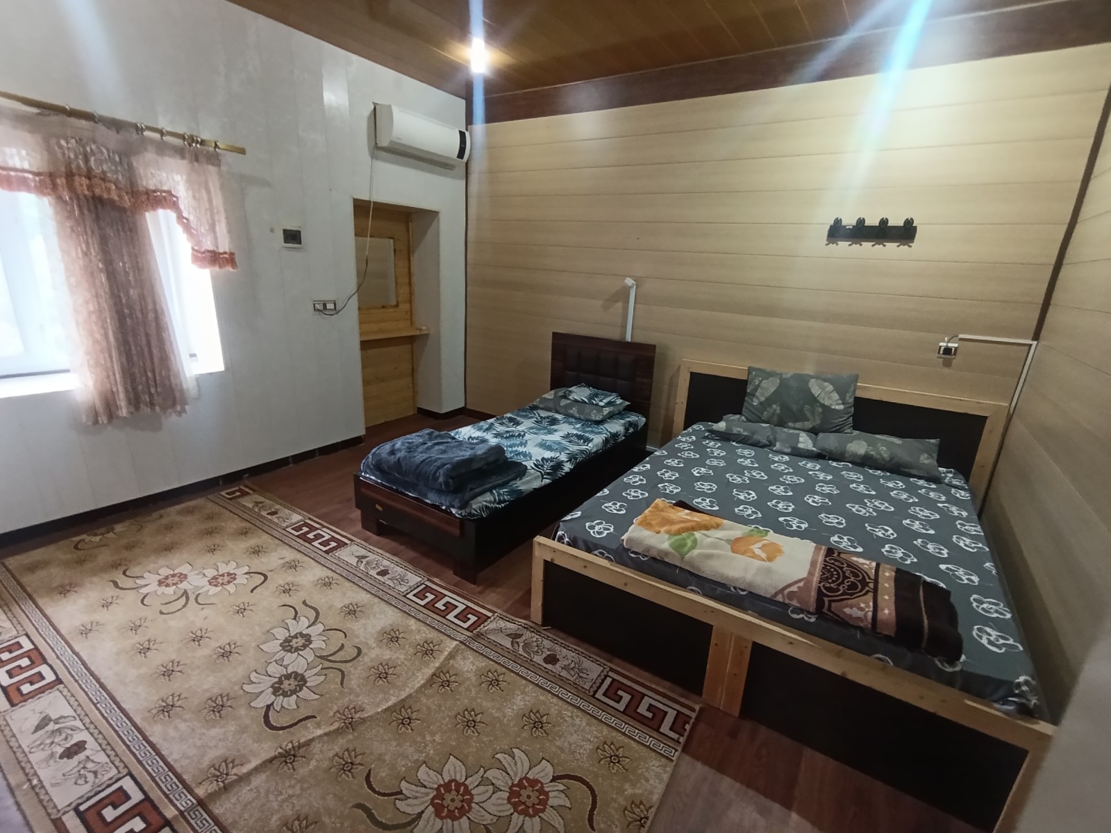 اتاق غیر مستر اتاق غیر مستر