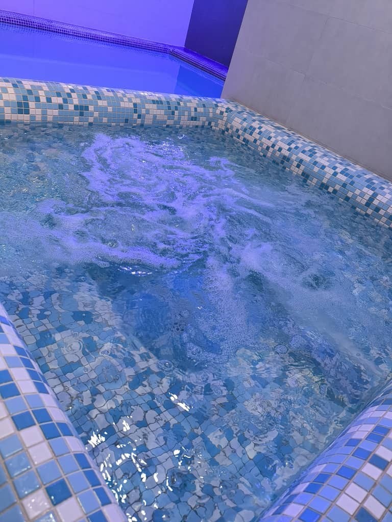 جکوزی جکوزی