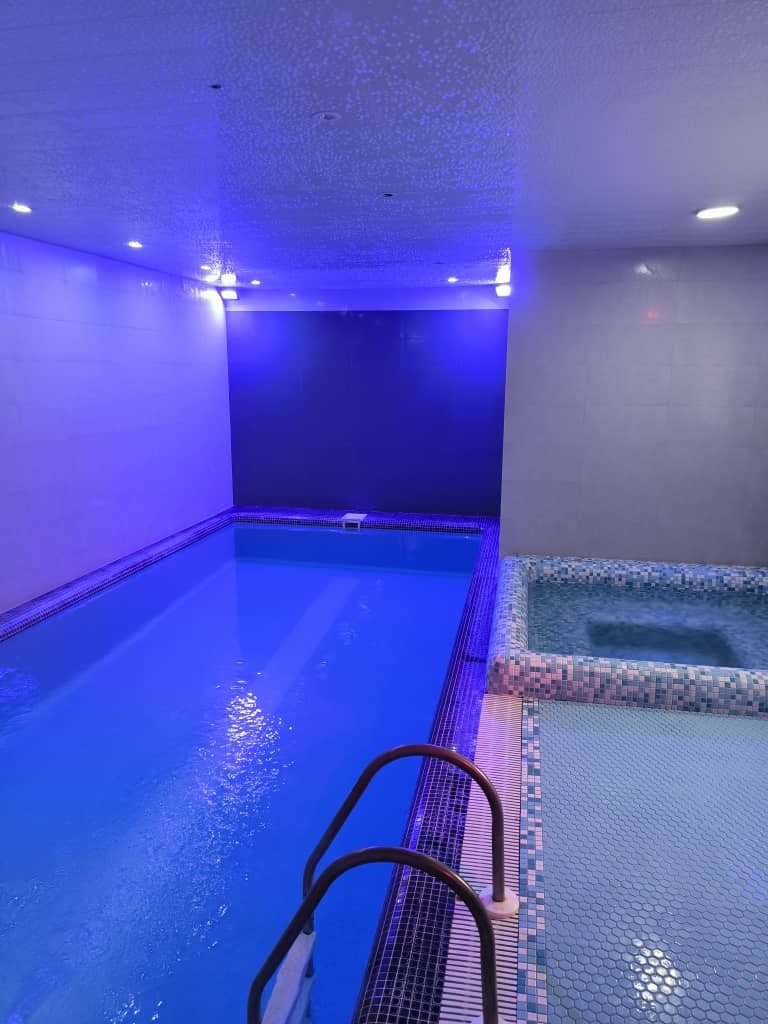 استخر استخر