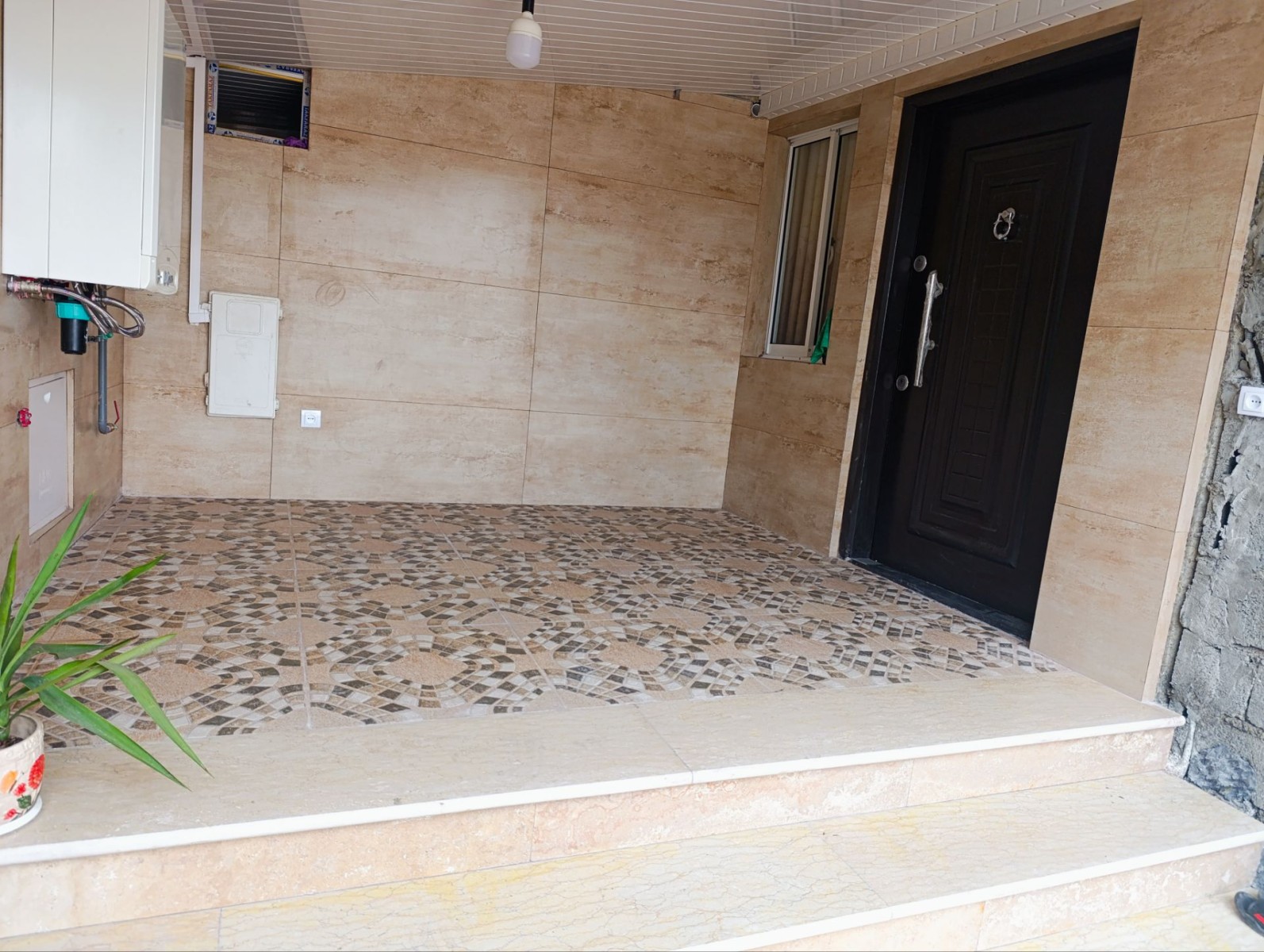 ورودی اقامتگاه