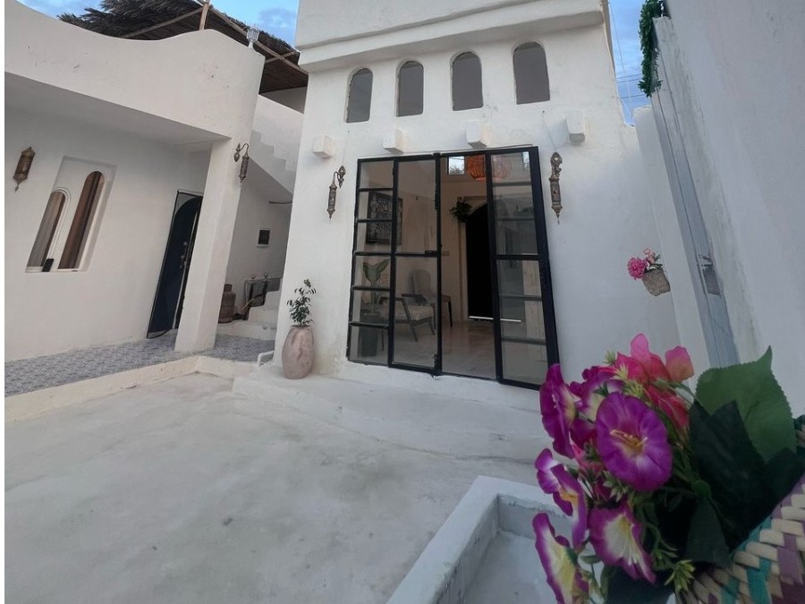 حیاط