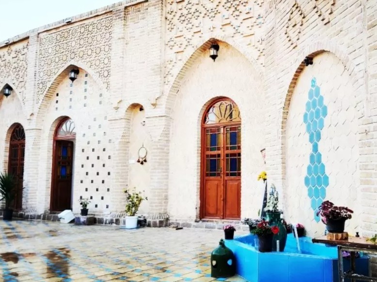 حیاط