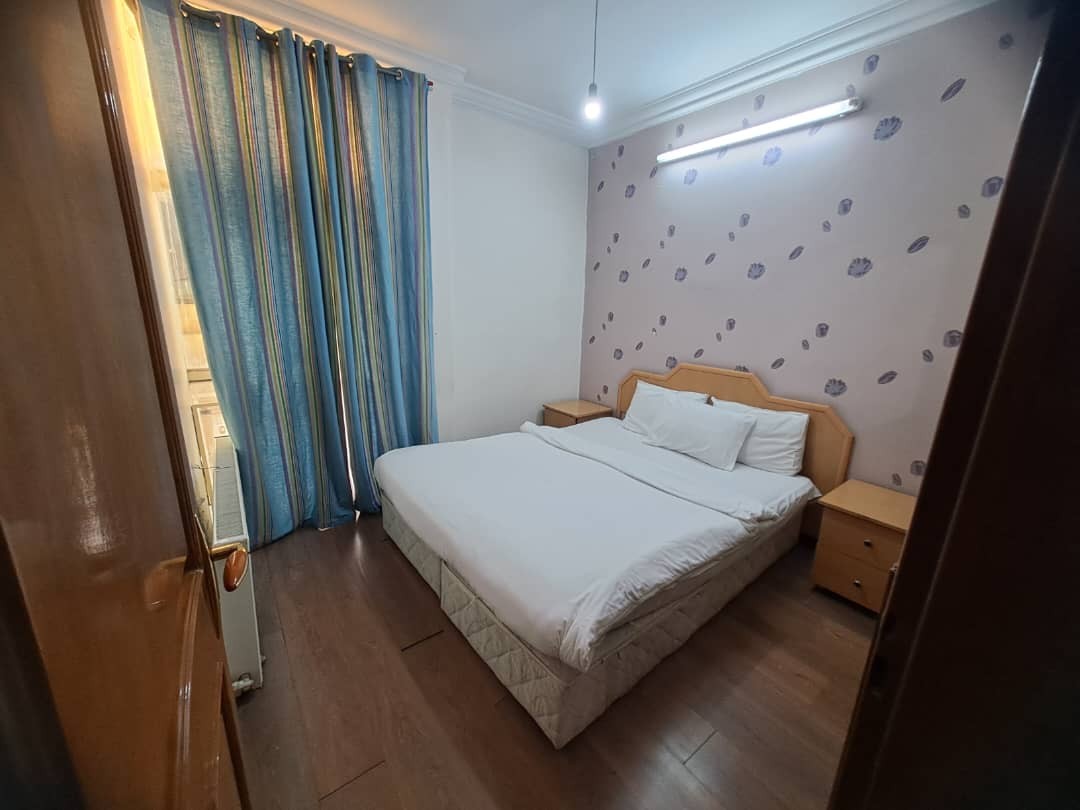 اتاق‌خواب 1