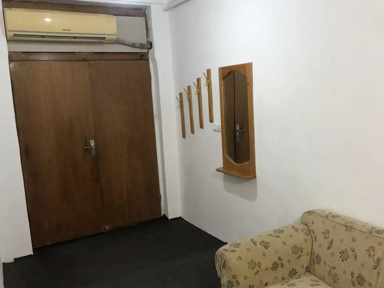 ورودی اقامتگاه