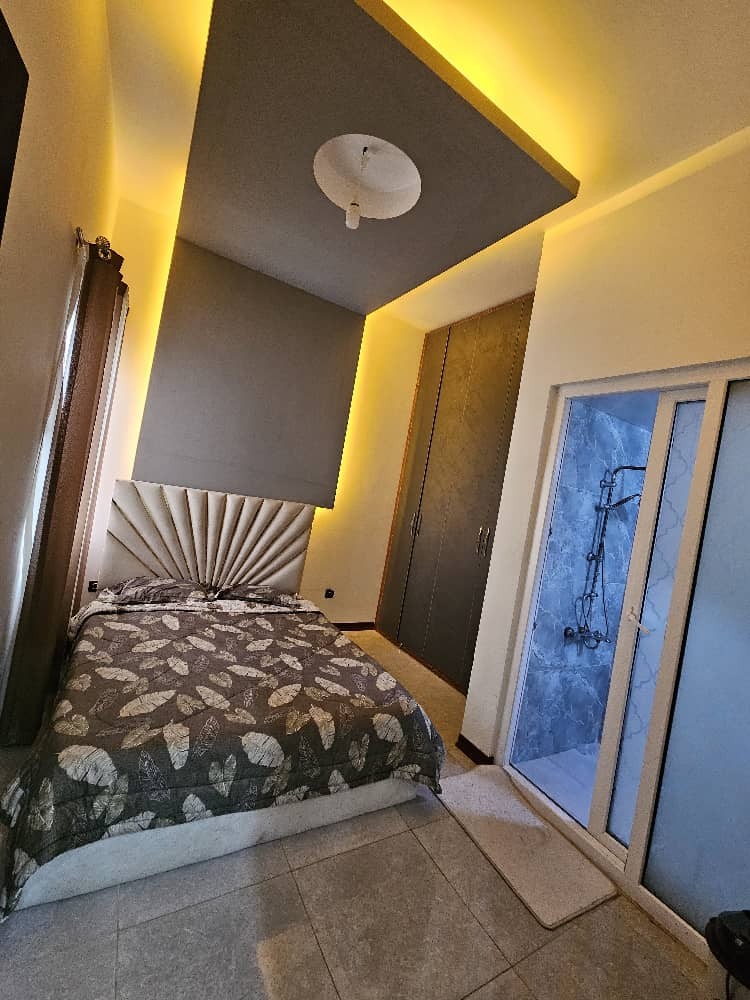 اتاق‌خواب 2 و حمام