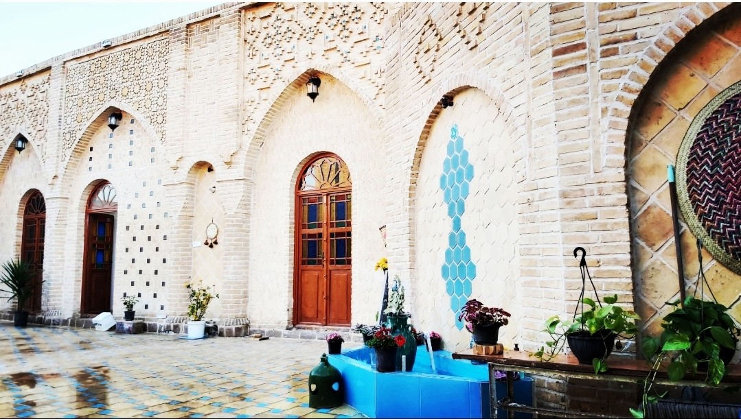 حیاط