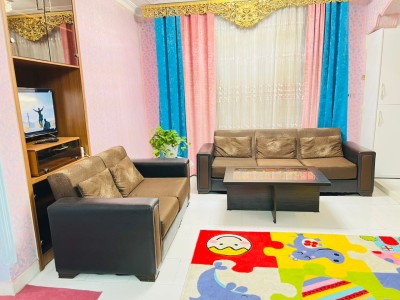 واحد آپارتمانی "عروسکی صورتی" در شیراز