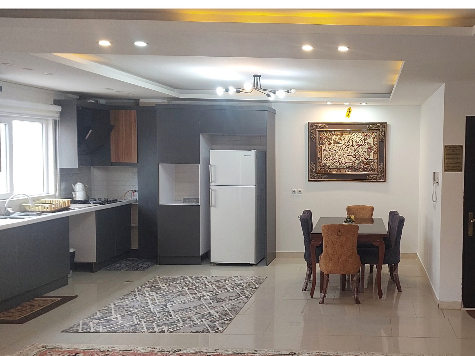 آشپزخانه ومیزنهارخوری آشپزخانه ومیزنهارخوری