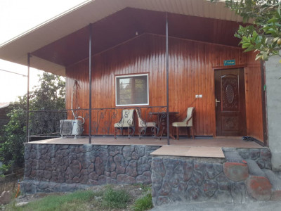 کلبه چوبی باغ ملک(سوییت ۲)
