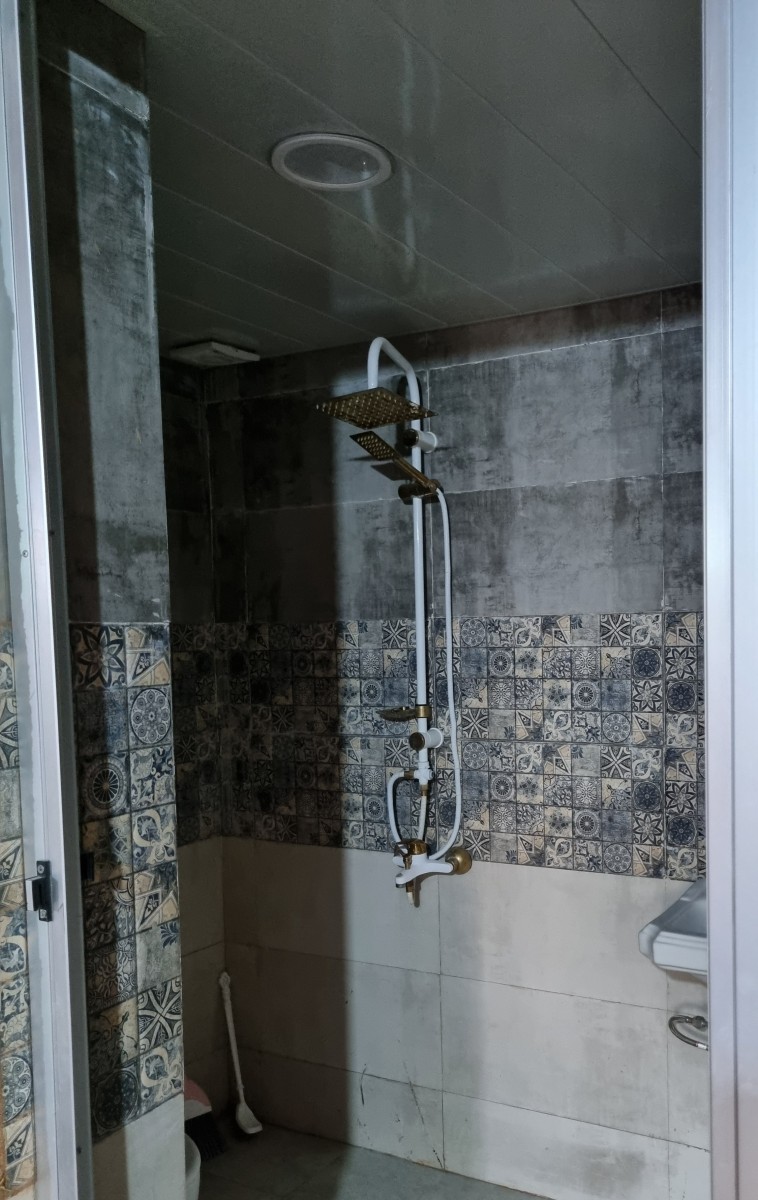 سرویس بهداشتی و حمام سرویس بهداشتی و حمام