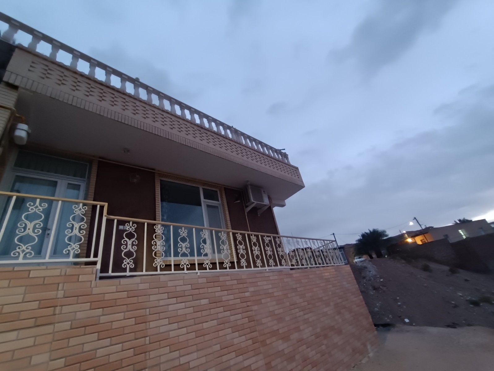 نمای ساختمان