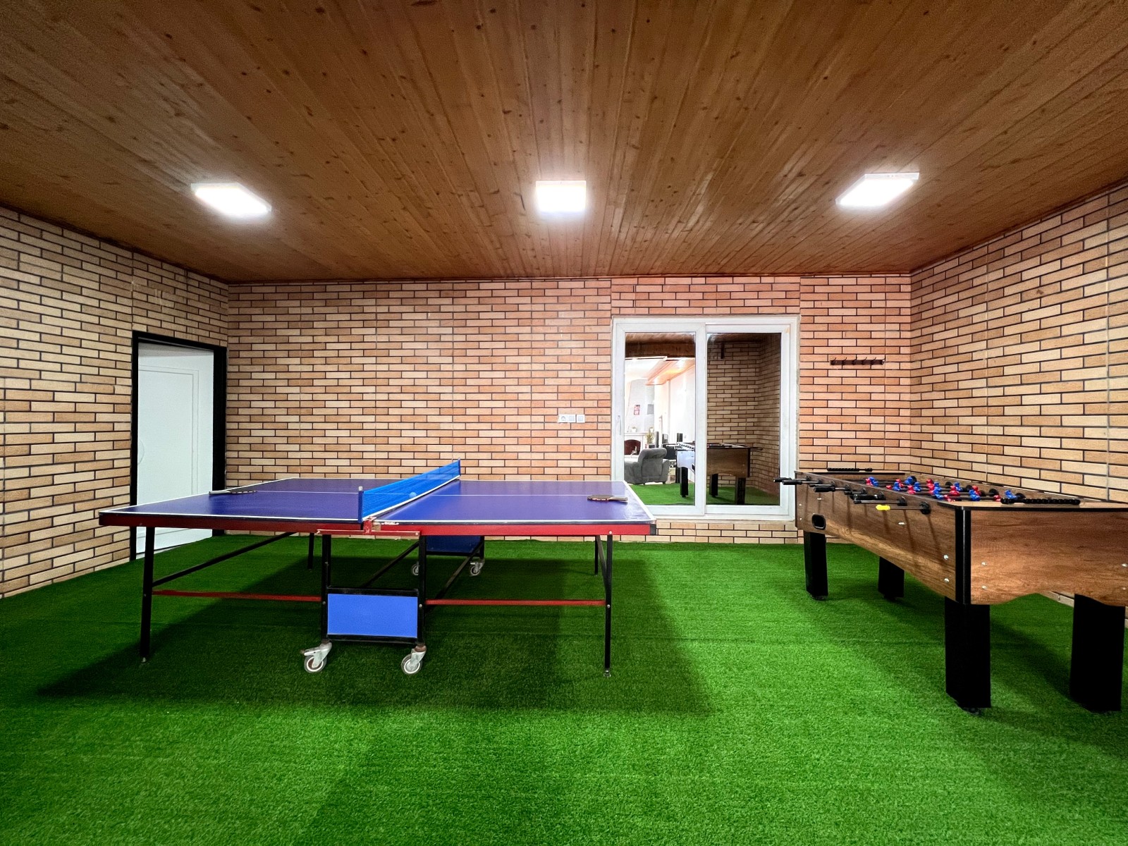 میز پینگ پنگ و فوتبال دستی