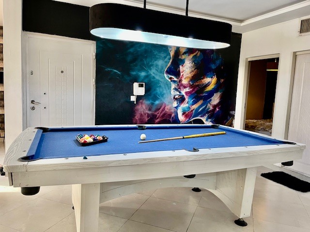میز بیلیارد