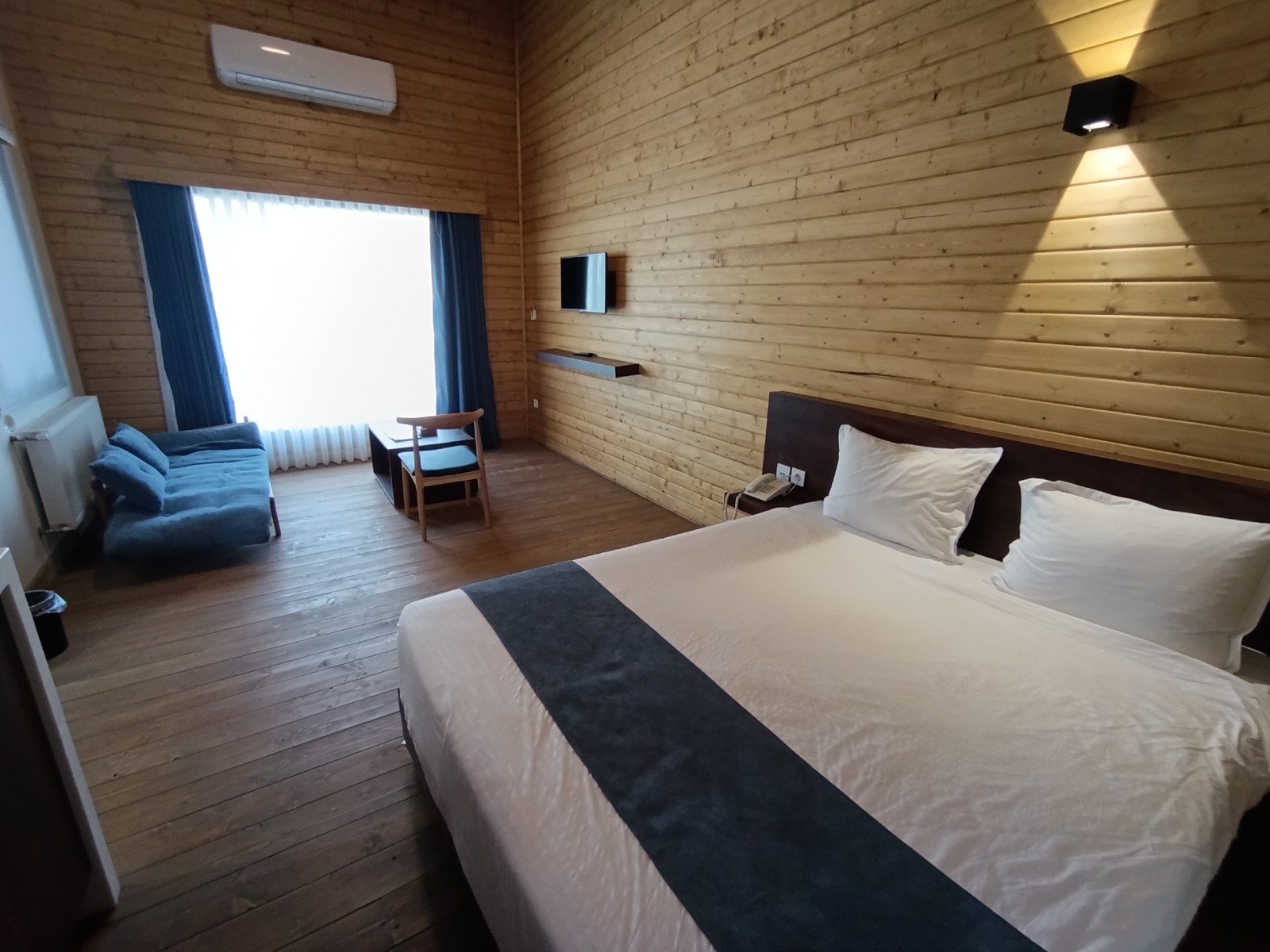 اتاق پذیرایی و خواب اتاق پذیرایی و خواب