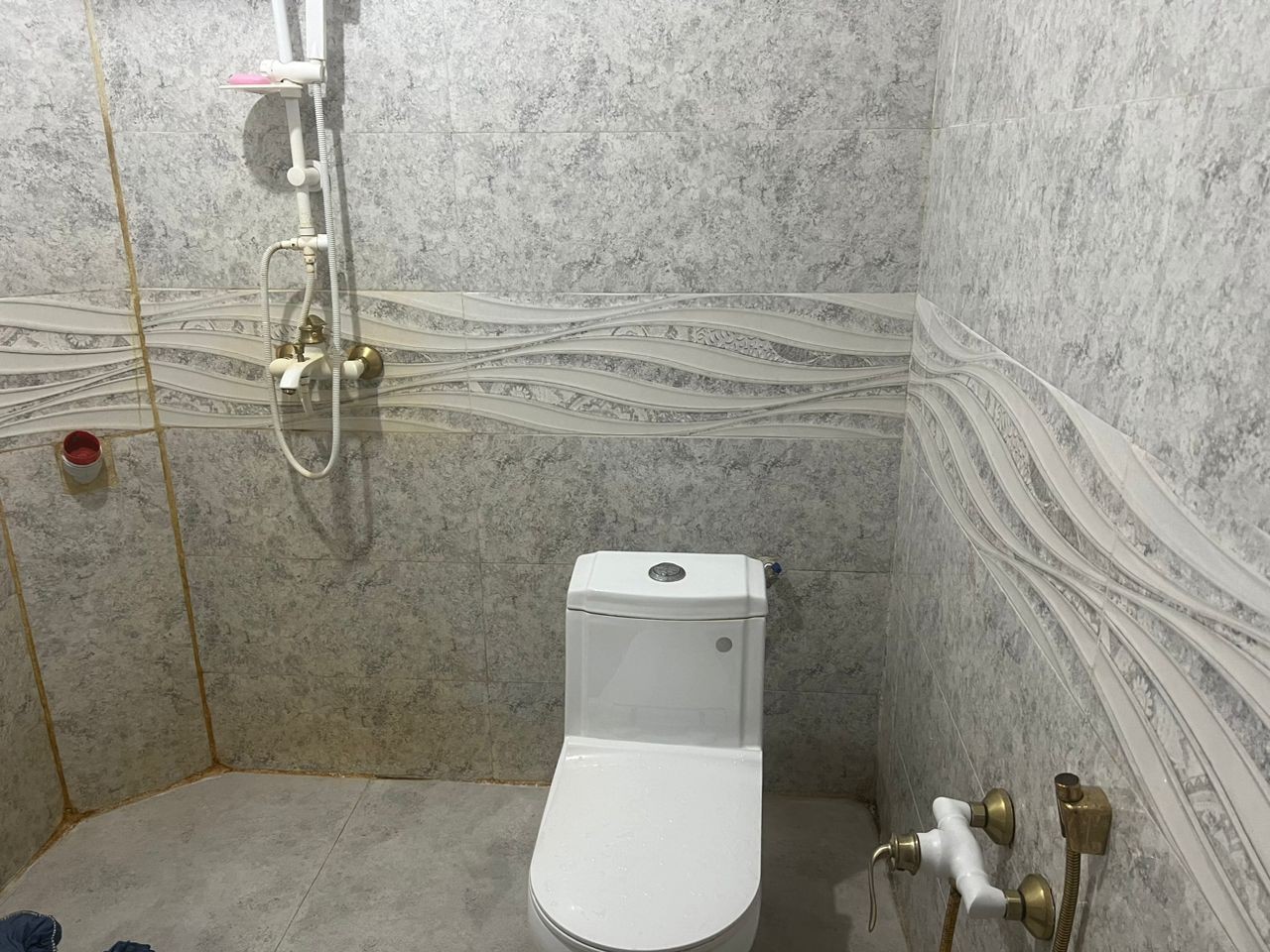 سرویس بهداشتی و حمام