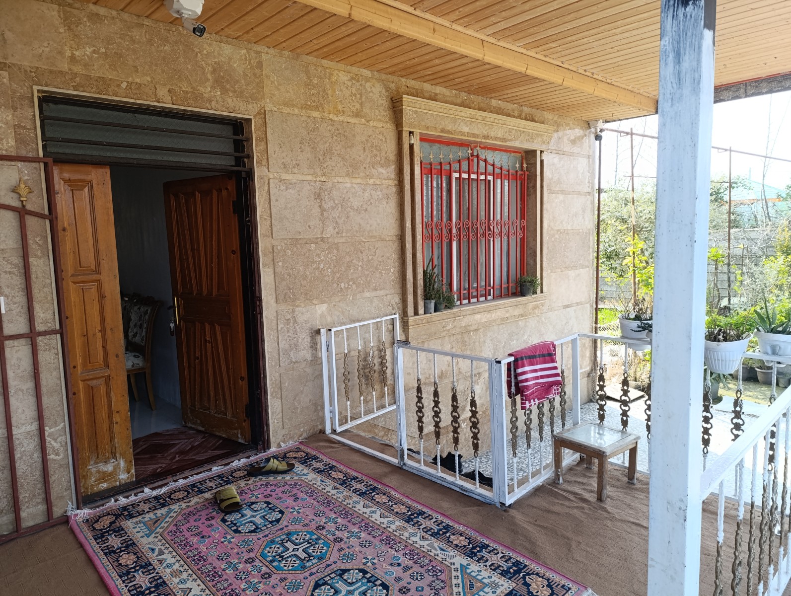 ورودی اقامتگاه ورودی اقامتگاه