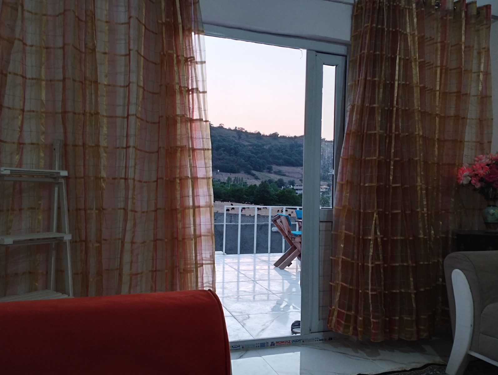 اتاق پذیرایی اتاق پذیرایی