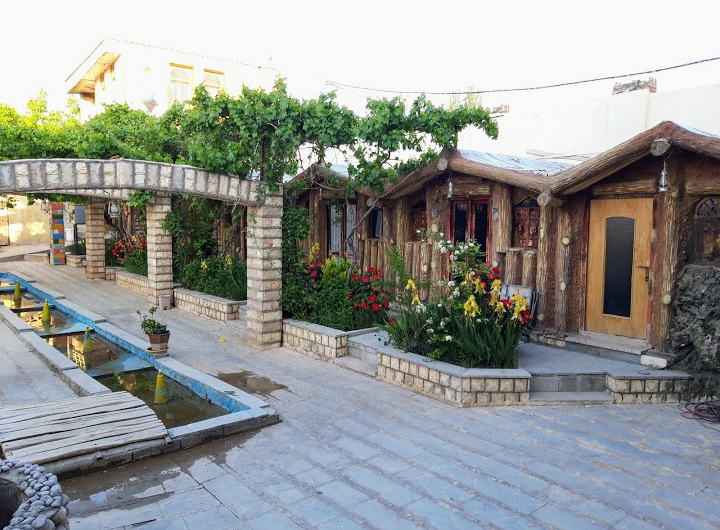 حیاط