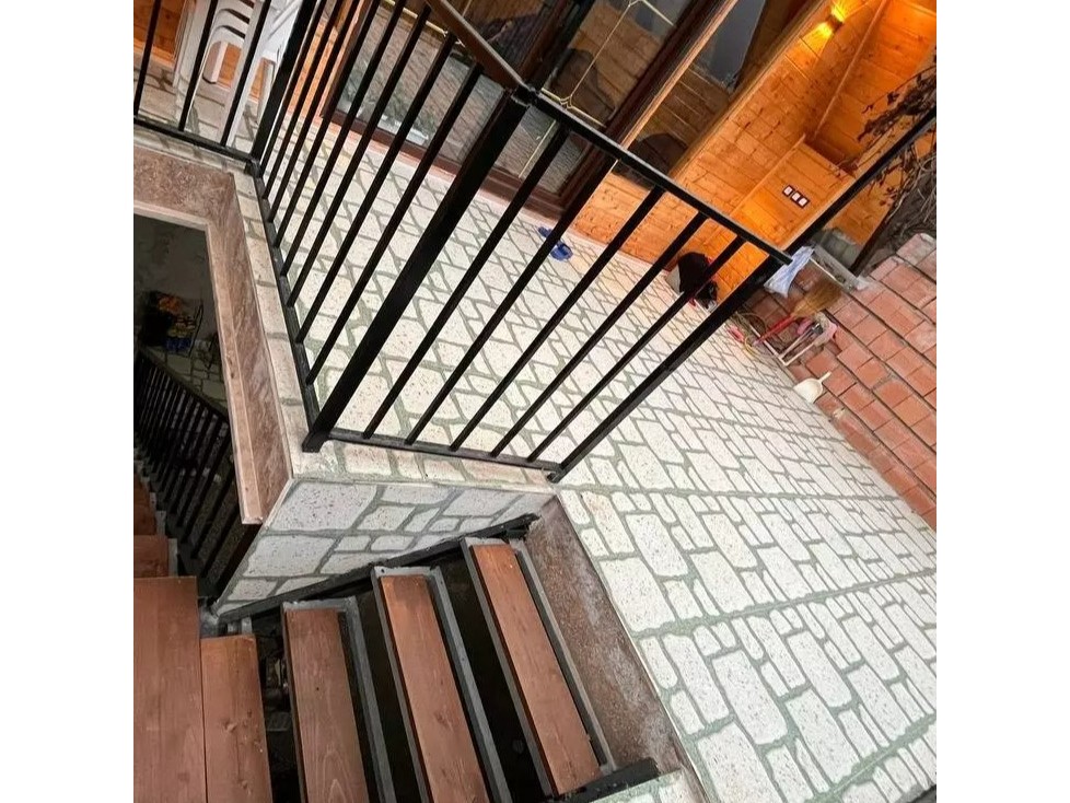 ورودی اقامتگاه ورودی اقامتگاه